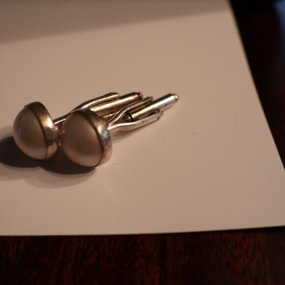 Sterling Silver and Mabe Pearl Cufflinks – Guy or Gal! - Picture 6 of 6